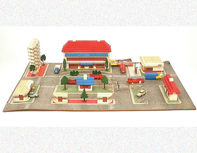 Lego Shop Display Unit - similar to the one featured to front of Lego System 