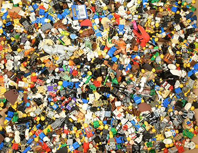 Quantity of mixed Loose Lego Mini figures, including Star Wars, Batman, Harry Potter, Marvel