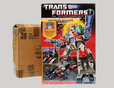 Hasbro Transformers G1 Series 4 Fortress Maximus, copyright 1987, Mint,