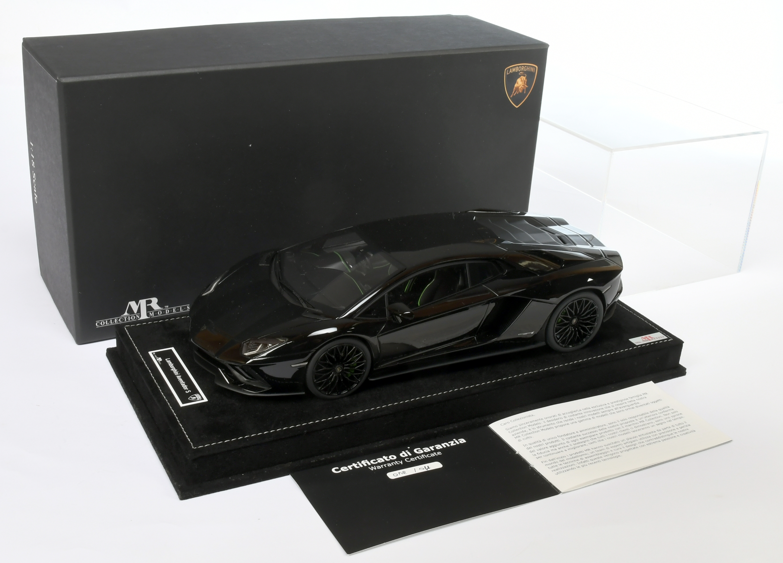 MR Collection 1/18th Lamborghini Aventador S 