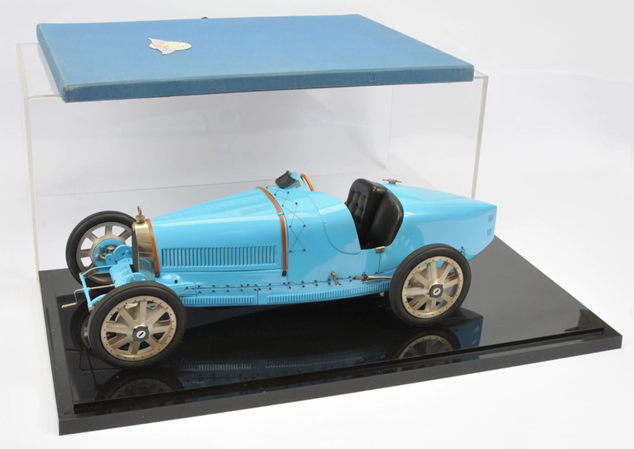 Art Collection Auto J.P. Fontenelle Bugatti Type 35 featured on the 19th of June ❗